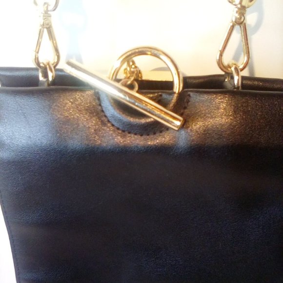 Zara  little black Crossbody purse goldtone hardware - Picture 4 of 7